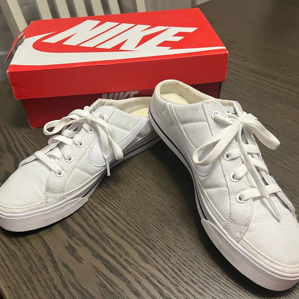 Nike mule tennis shoes. Size 8